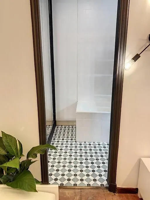 Ibiza -Sublime Studio Place De La Trinite- Netflix Apartment Toulouse